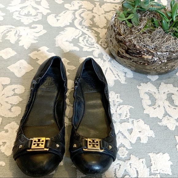 Tory Burch | Shoes | Tory Burch Black Leather Ambrose Ballet Flats Sz8m |  Poshmark